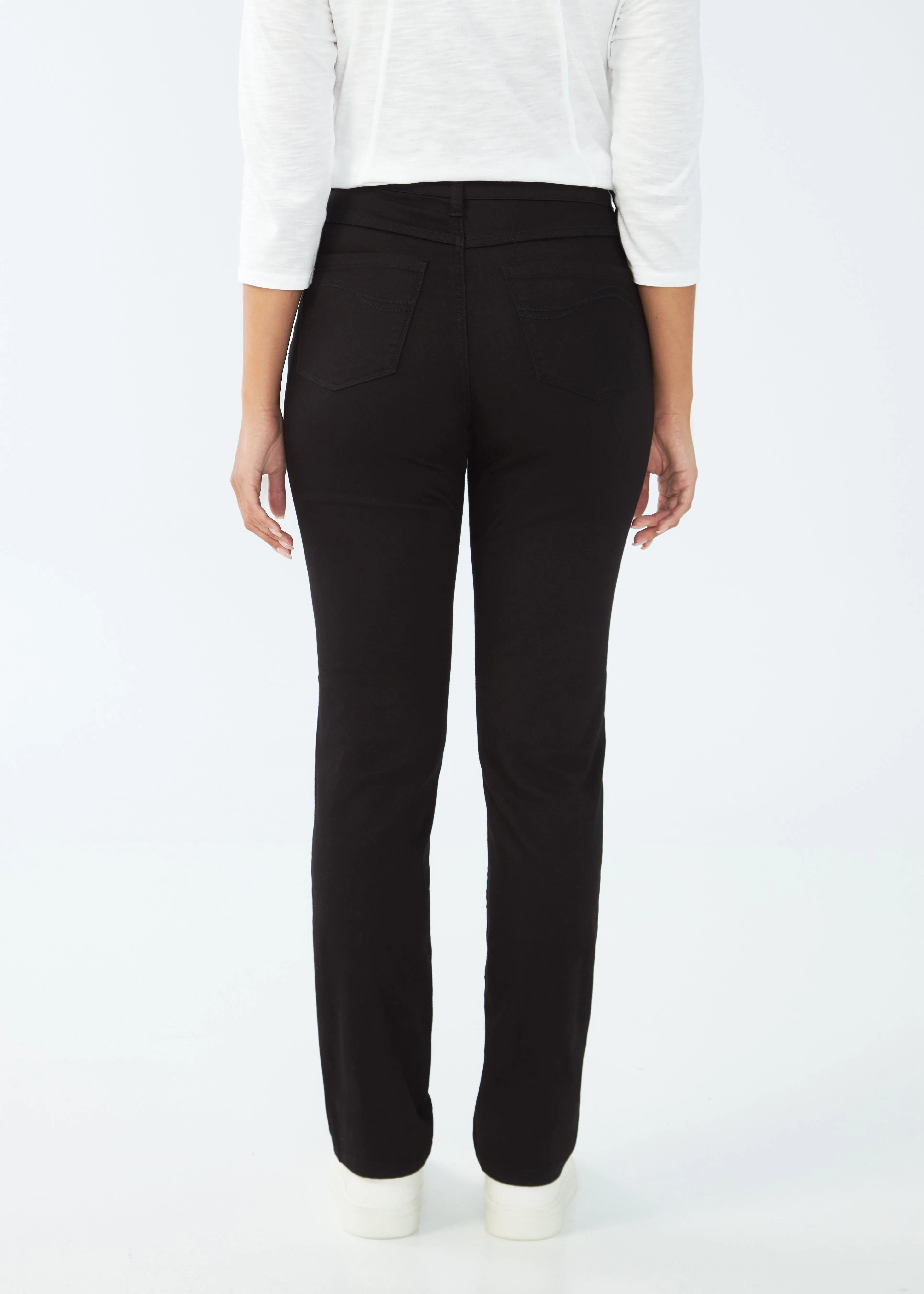 Petite Suzanne Relaxed Slim Leg