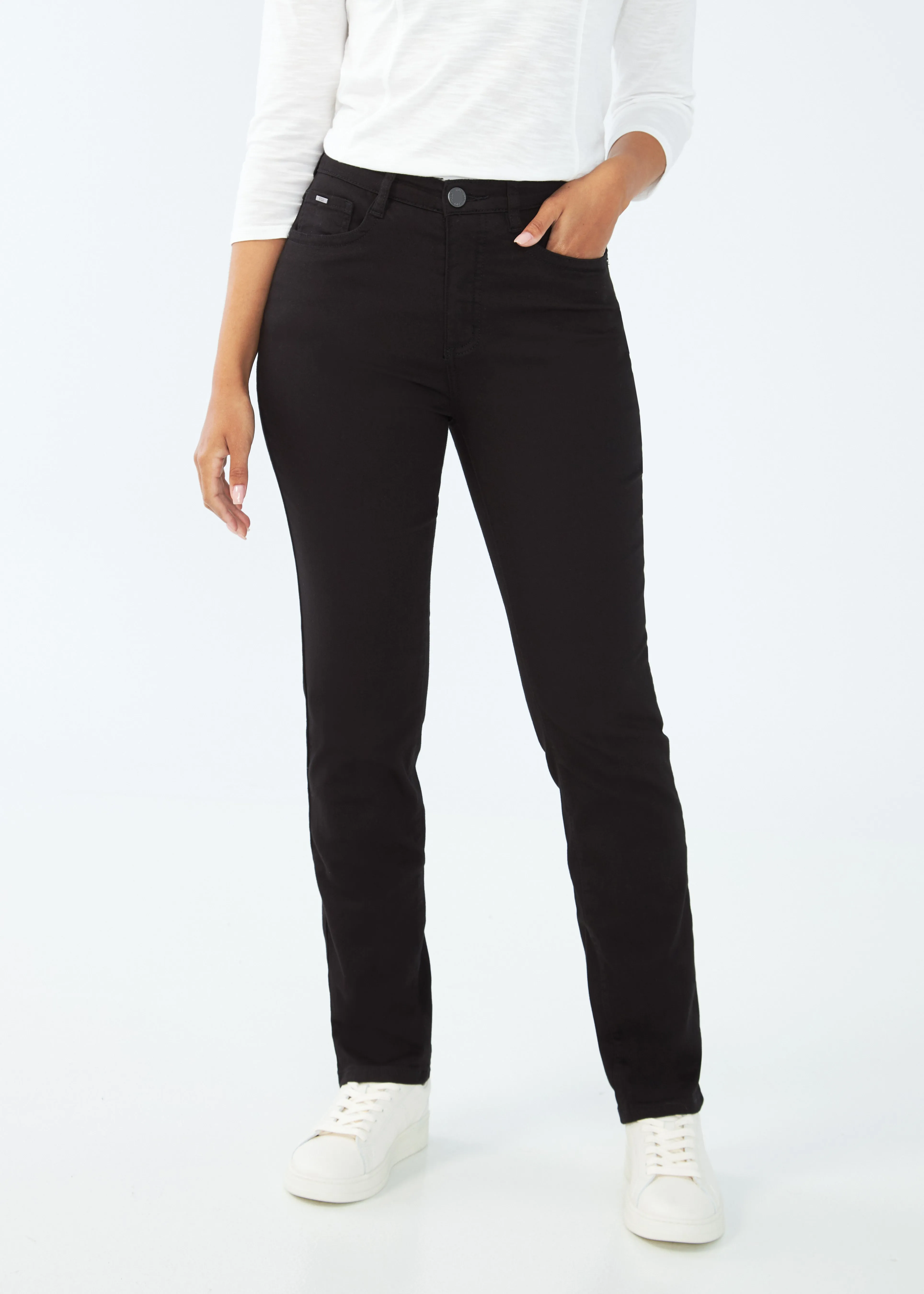 Petite Suzanne Relaxed Slim Leg